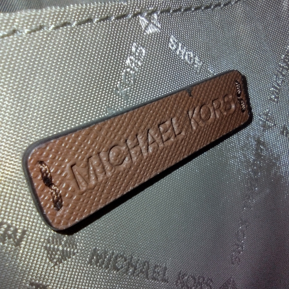 Michael Kors MD Brown Crossbody w/ Two Toned Leather Belt & JetSet Wallet - Picture 16 of 16